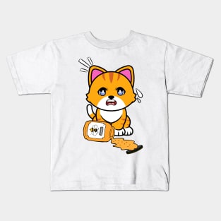 Cute orange cat spilled a jar of honey Kids T-Shirt